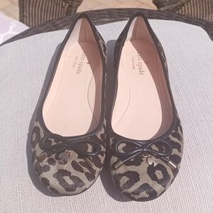 Kate Spade faux animal hair slip on  flats taupe brown black bow tie siz…